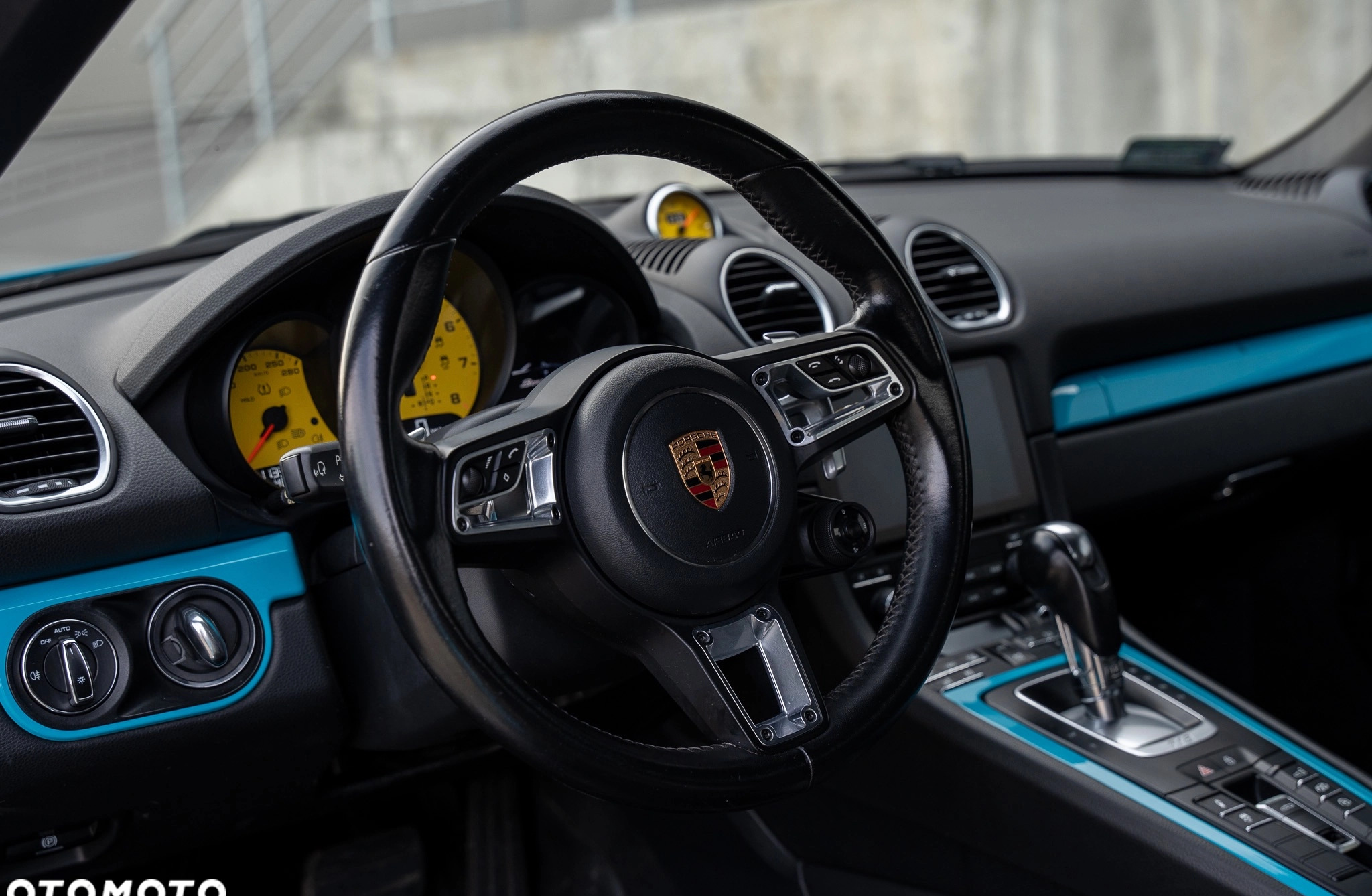 Porsche 718 Boxster cena 269999 przebieg: 113500, rok produkcji 2019 z Ropczyce małe 781